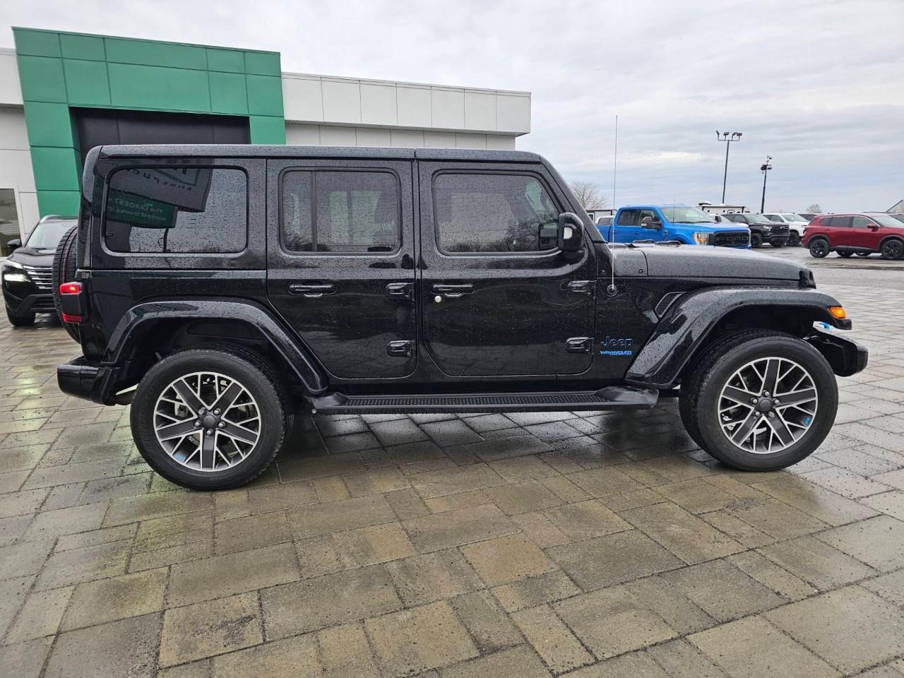 2022 Jeep Wrangler Unlimited 4xe Sahara 4dr 4x4 Photo3
