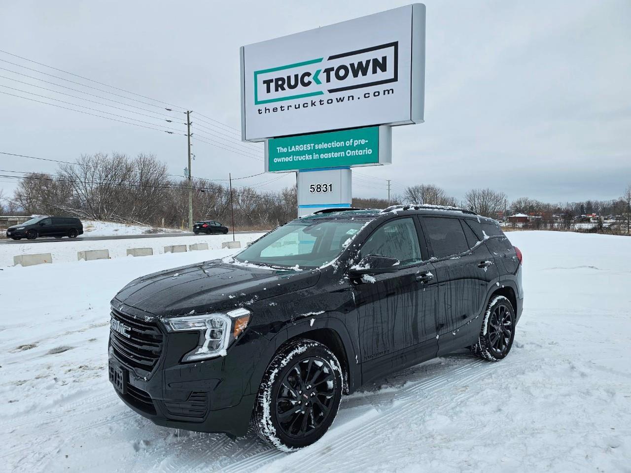 2023 GMC Terrain SLE All-wheel Drive Photo0