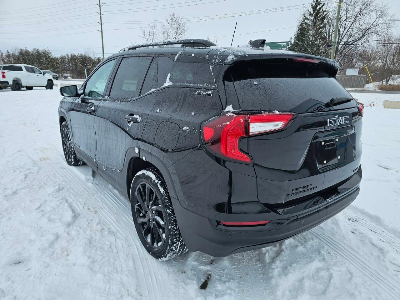 2023 GMC Terrain SLE All-wheel Drive Photo