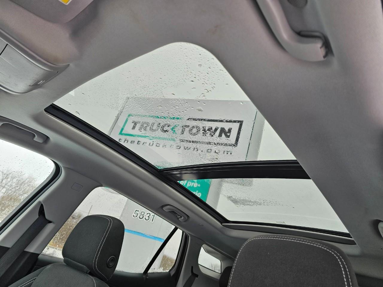 2023 GMC Terrain SLE All-wheel Drive Photo