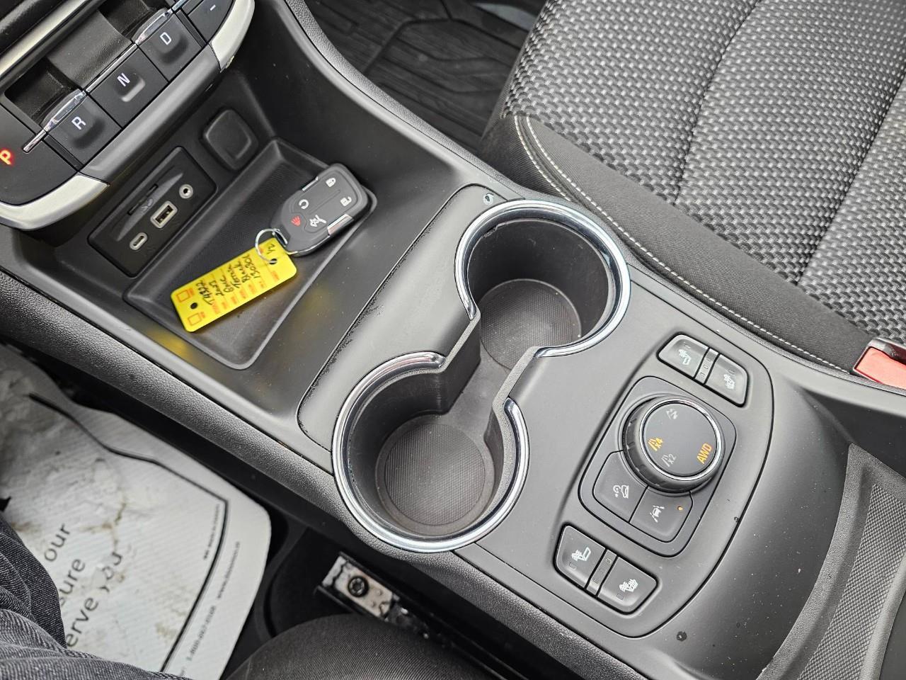 2023 GMC Terrain SLE All-wheel Drive Photo