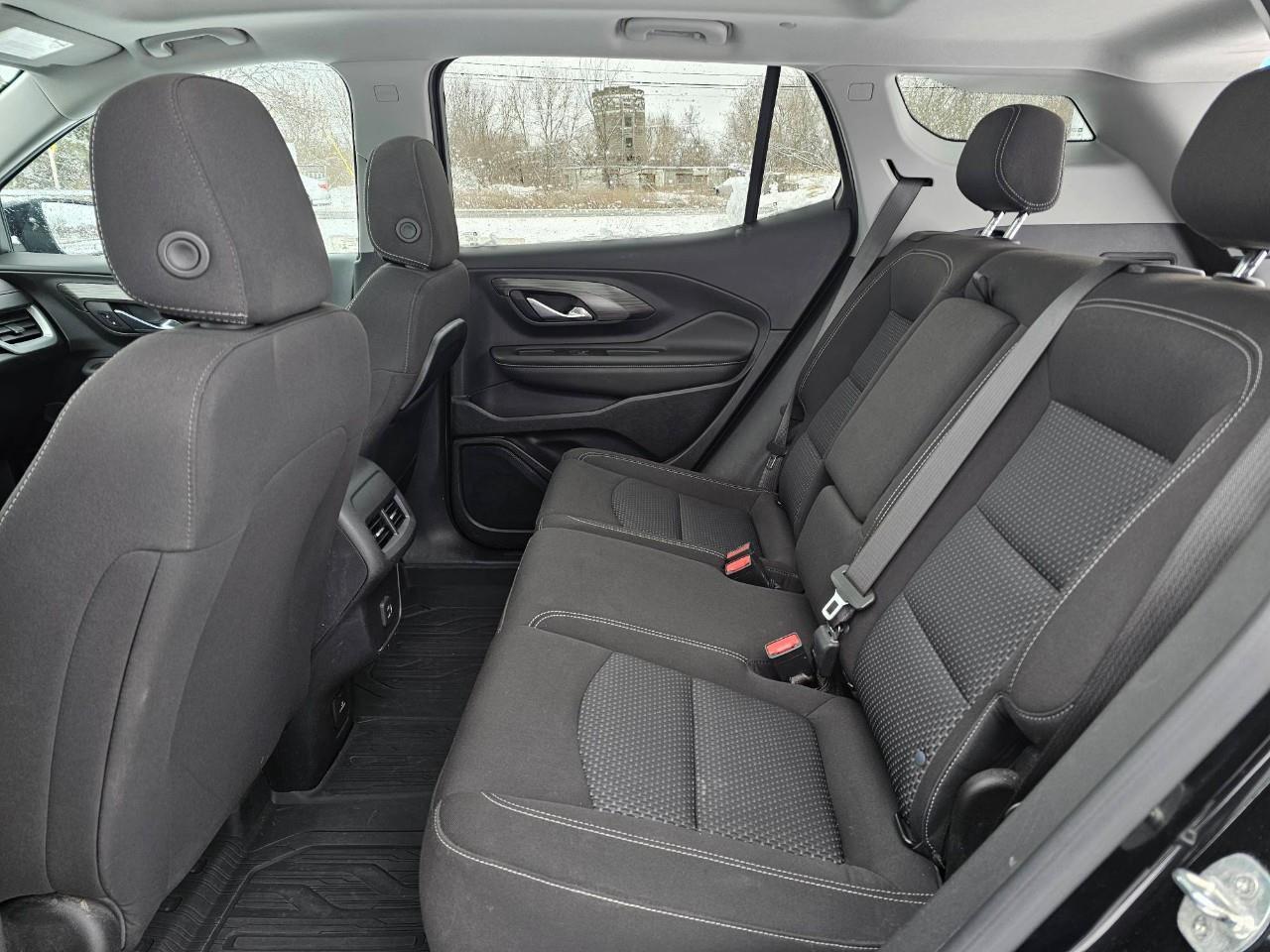 2023 GMC Terrain SLE All-wheel Drive Photo