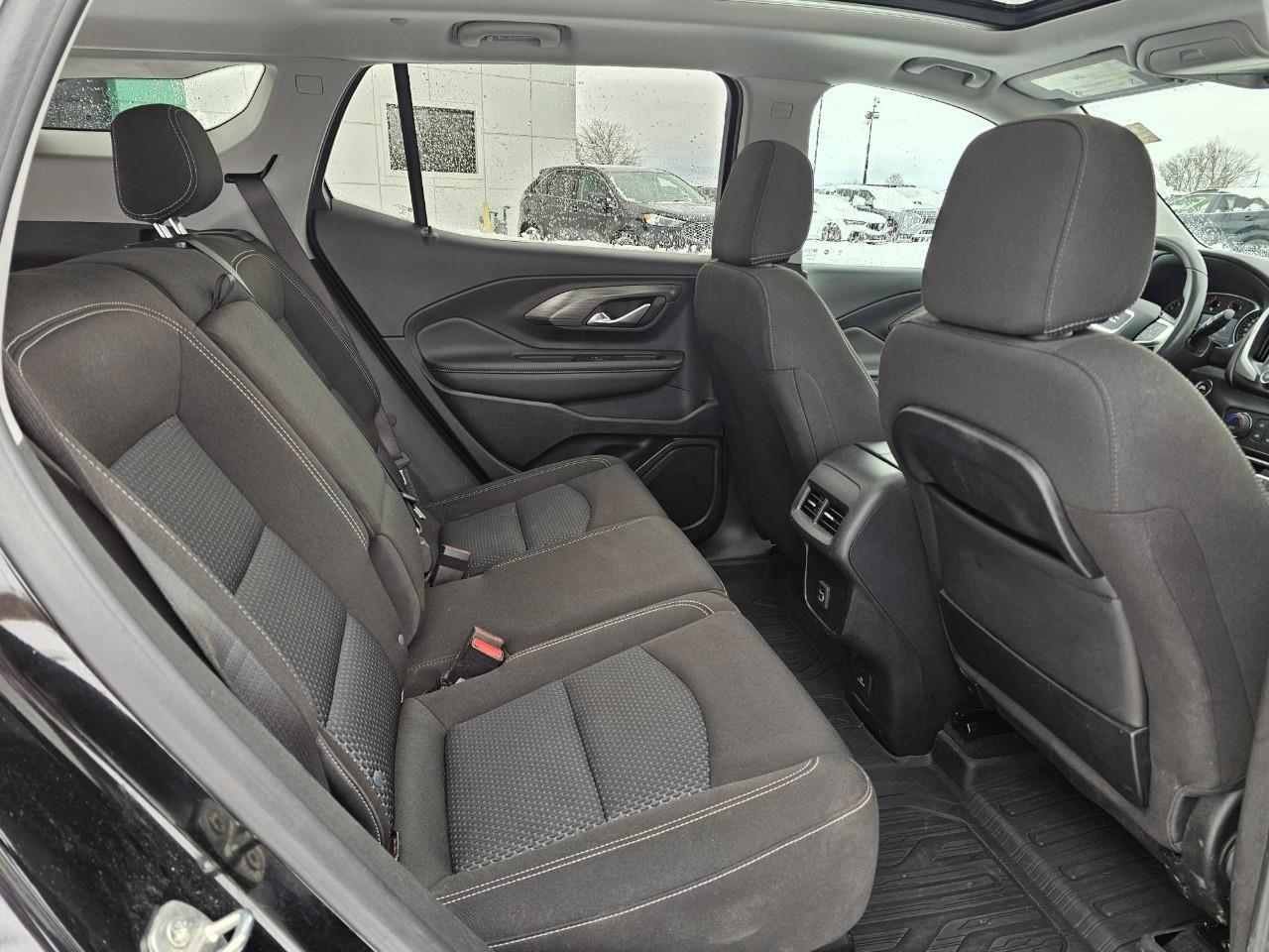 2023 GMC Terrain SLE All-wheel Drive Photo