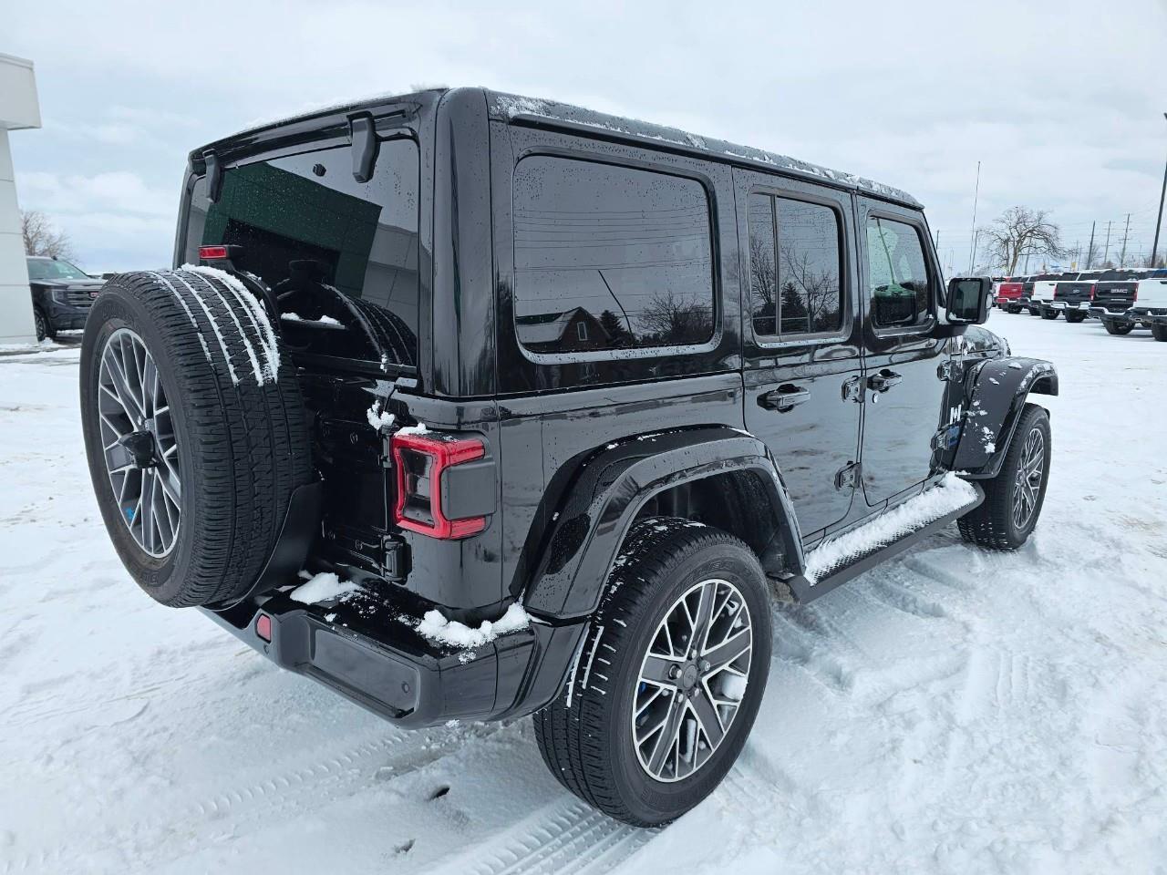 2023 Jeep Wrangler 4xe Sahara 4dr 4x4 Photo