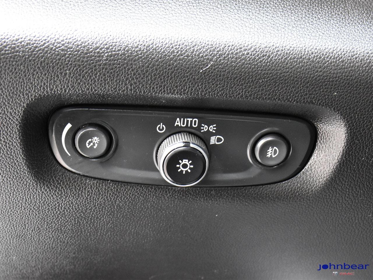 2021 Chevrolet Traverse RS Photo