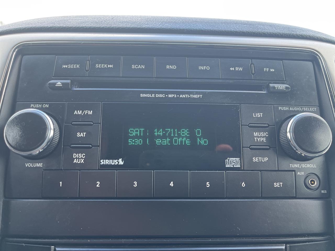 2012 Jeep Grand Cherokee Laredo - Dual Climate - Sat Radio Photo