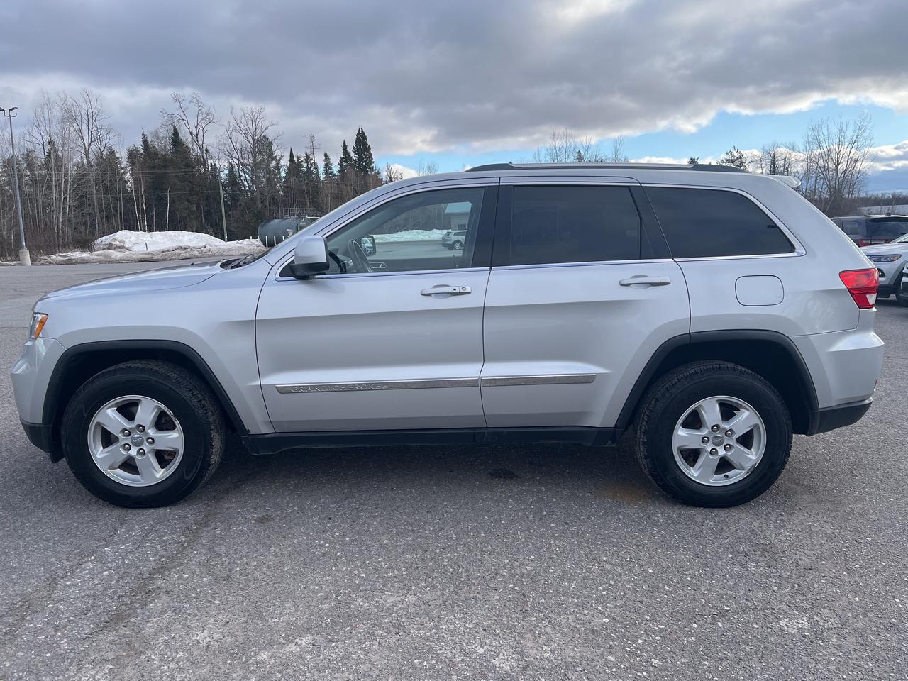2012 Jeep Grand Cherokee Laredo - Dual Climate - Sat Radio Photo