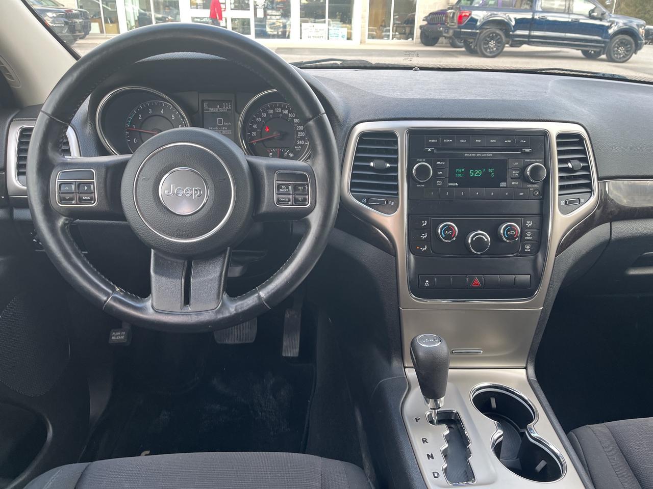 2012 Jeep Grand Cherokee Laredo - Dual Climate - Sat Radio Photo