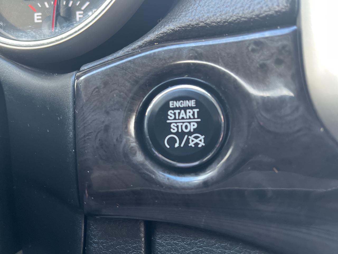 2012 Jeep Grand Cherokee Laredo - Dual Climate - Sat Radio Photo