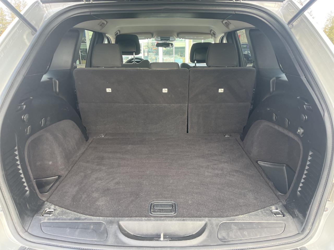 2012 Jeep Grand Cherokee Laredo - Dual Climate - Sat Radio Photo