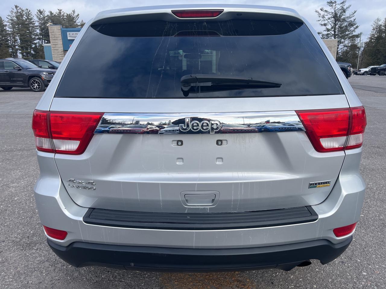 2012 Jeep Grand Cherokee Laredo - Dual Climate - Sat Radio Photo