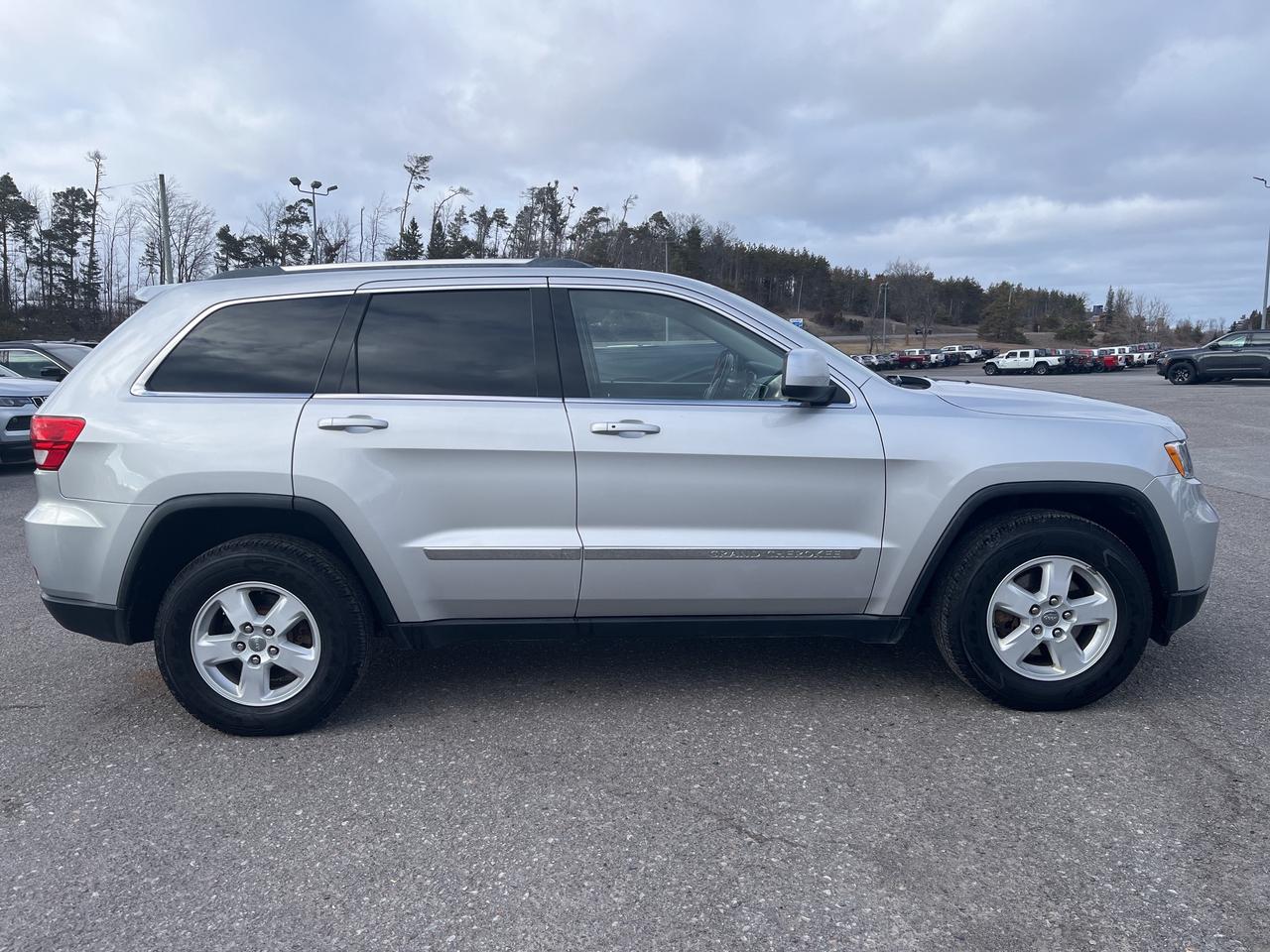 2012 Jeep Grand Cherokee Laredo - Dual Climate - Sat Radio Photo