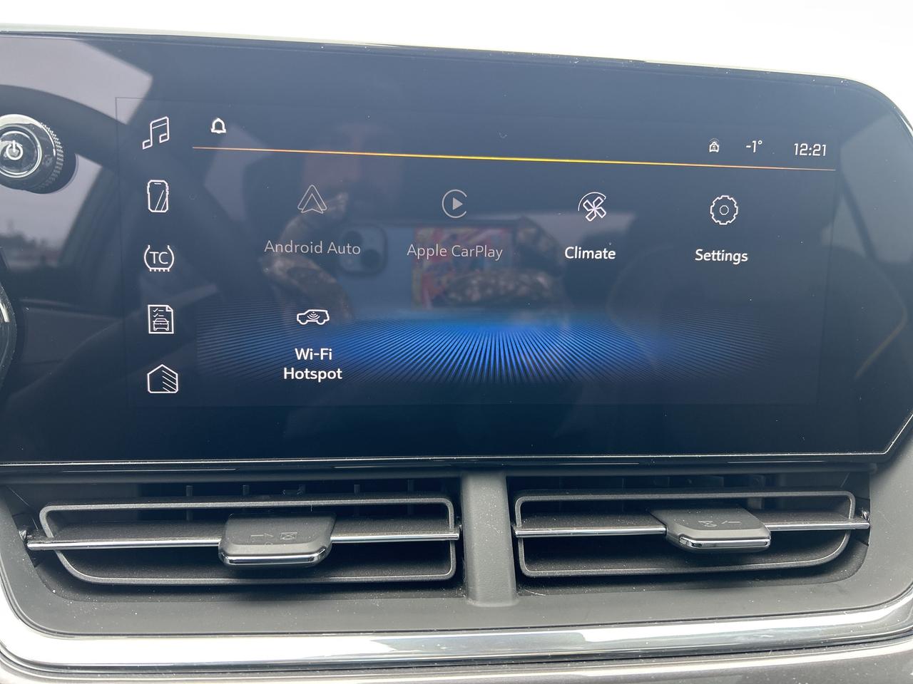 2025 Chevrolet Trax  Photo