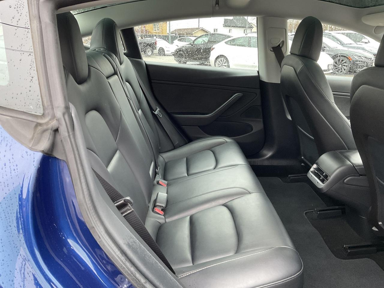 2020 Tesla Model 3 LONGE RANGE AWD - LEATHER! NAV! CAMERAS! LOW EV RA Photo