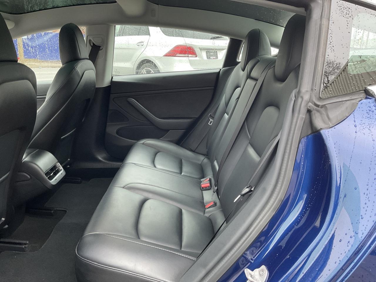 2020 Tesla Model 3 LONGE RANGE AWD - LEATHER! NAV! CAMERAS! LOW EV RA Photo