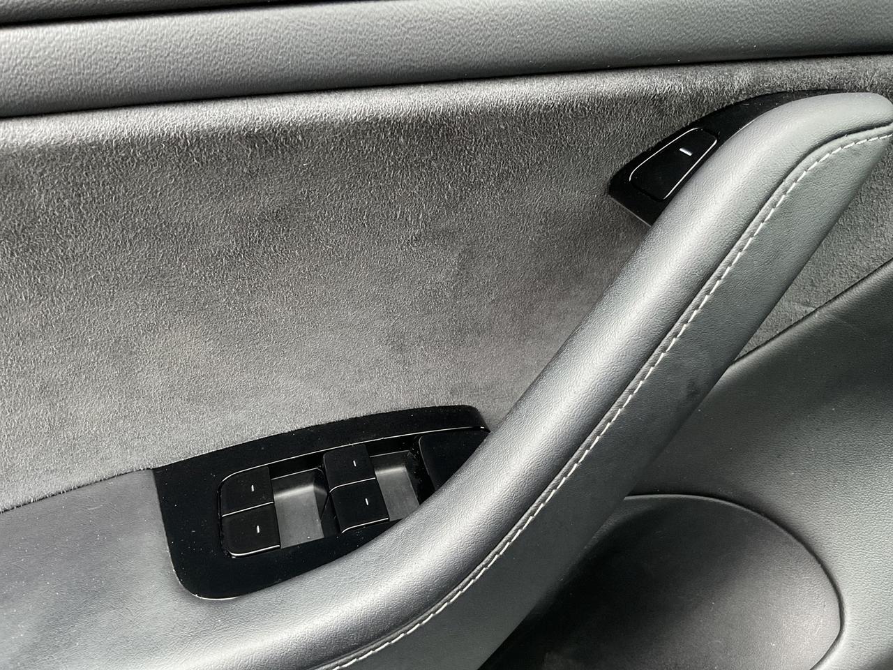 2020 Tesla Model 3 LONGE RANGE AWD - LEATHER! NAV! CAMERAS! LOW EV RA Photo