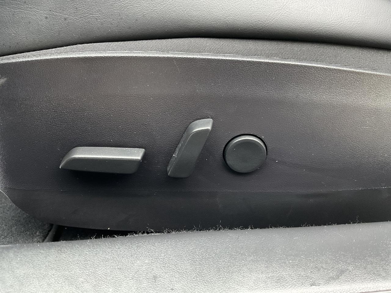 2020 Tesla Model 3 LONGE RANGE AWD - LEATHER! NAV! CAMERAS! LOW EV RA Photo