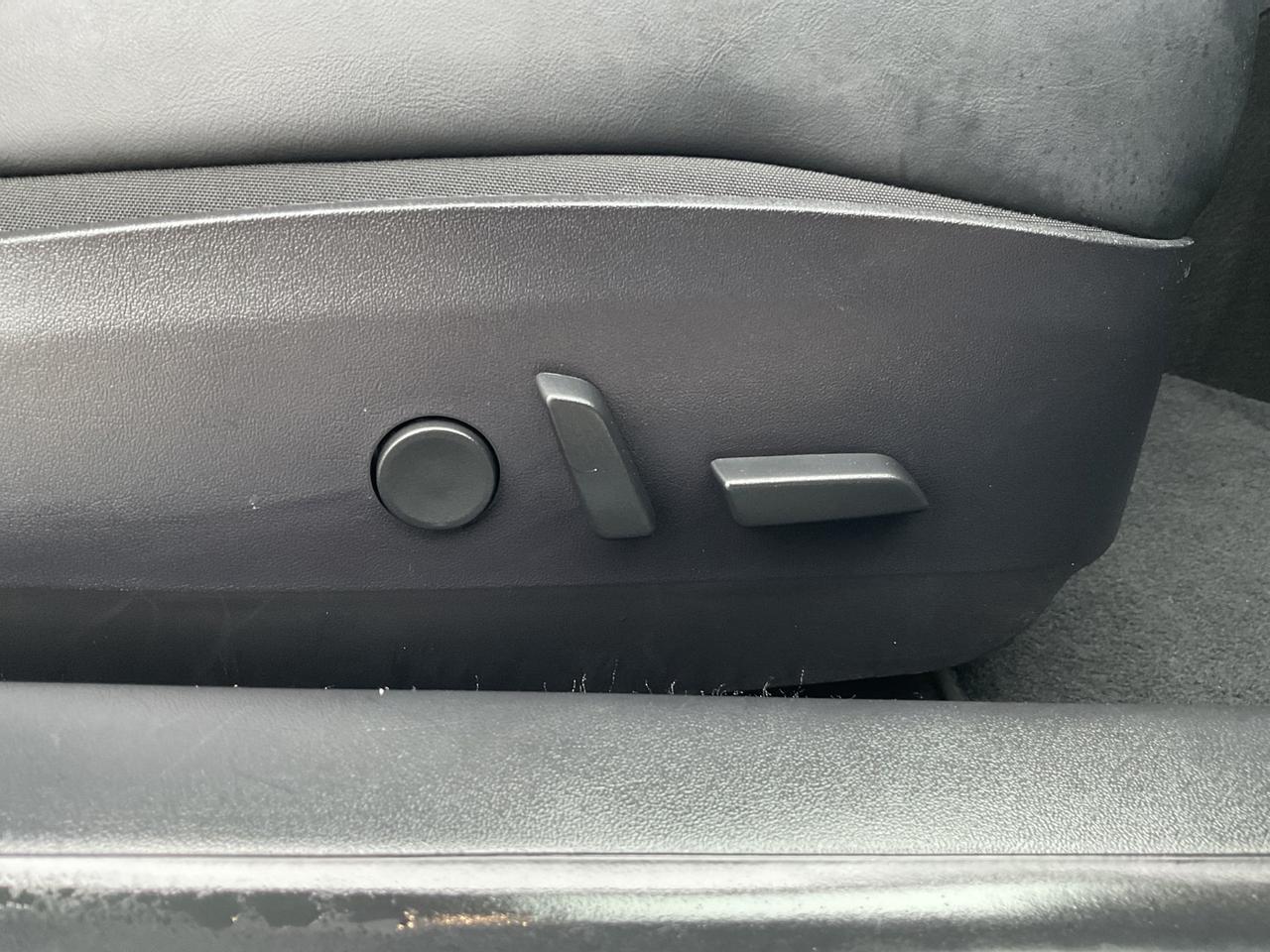 2020 Tesla Model 3 LONGE RANGE AWD - LEATHER! NAV! CAMERAS! LOW EV RA Photo