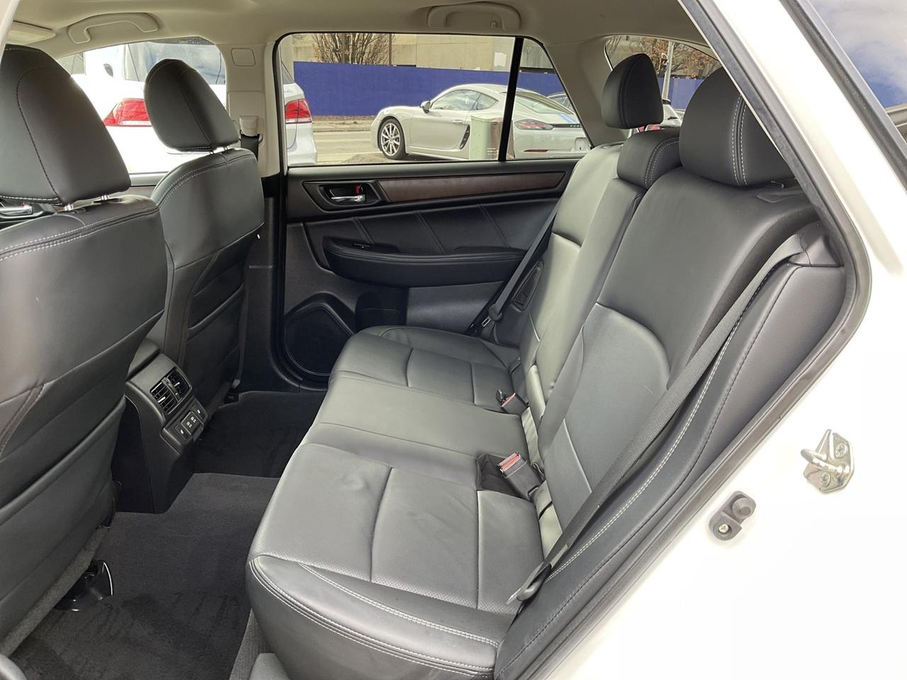 2019 Subaru Outback 2.5i Limited W/ Eye Sight Pkg - LEATHER! NAV! BACK Photo