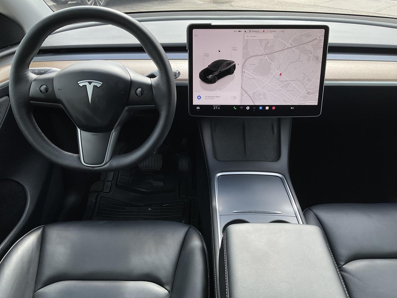 2022 Tesla Model Y Long Range AWD - LEATHER! NAV! CAMERAS! LOW EV RAT Photo