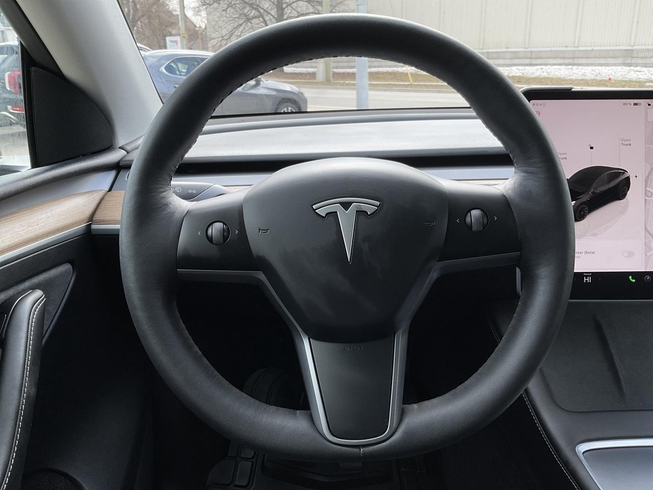 2022 Tesla Model Y Long Range AWD - LEATHER! NAV! CAMERAS! LOW EV RAT Photo