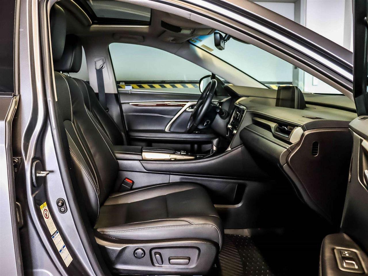 2018 Lexus RX PREMIUM AWD 3.5L V6 ADAPTIVE CRUISE Photo