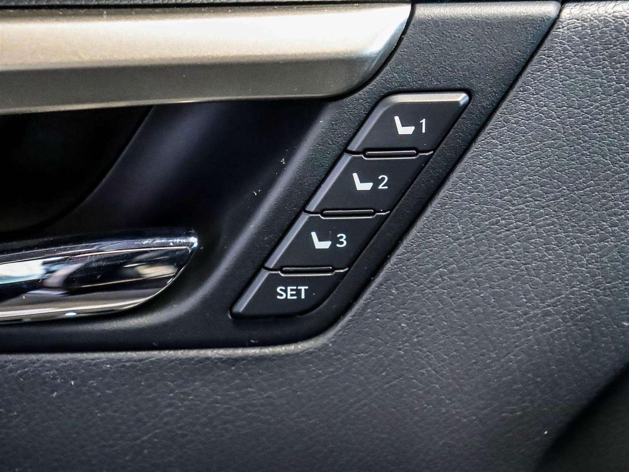 2018 Lexus RX PREMIUM AWD 3.5L V6 ADAPTIVE CRUISE Photo