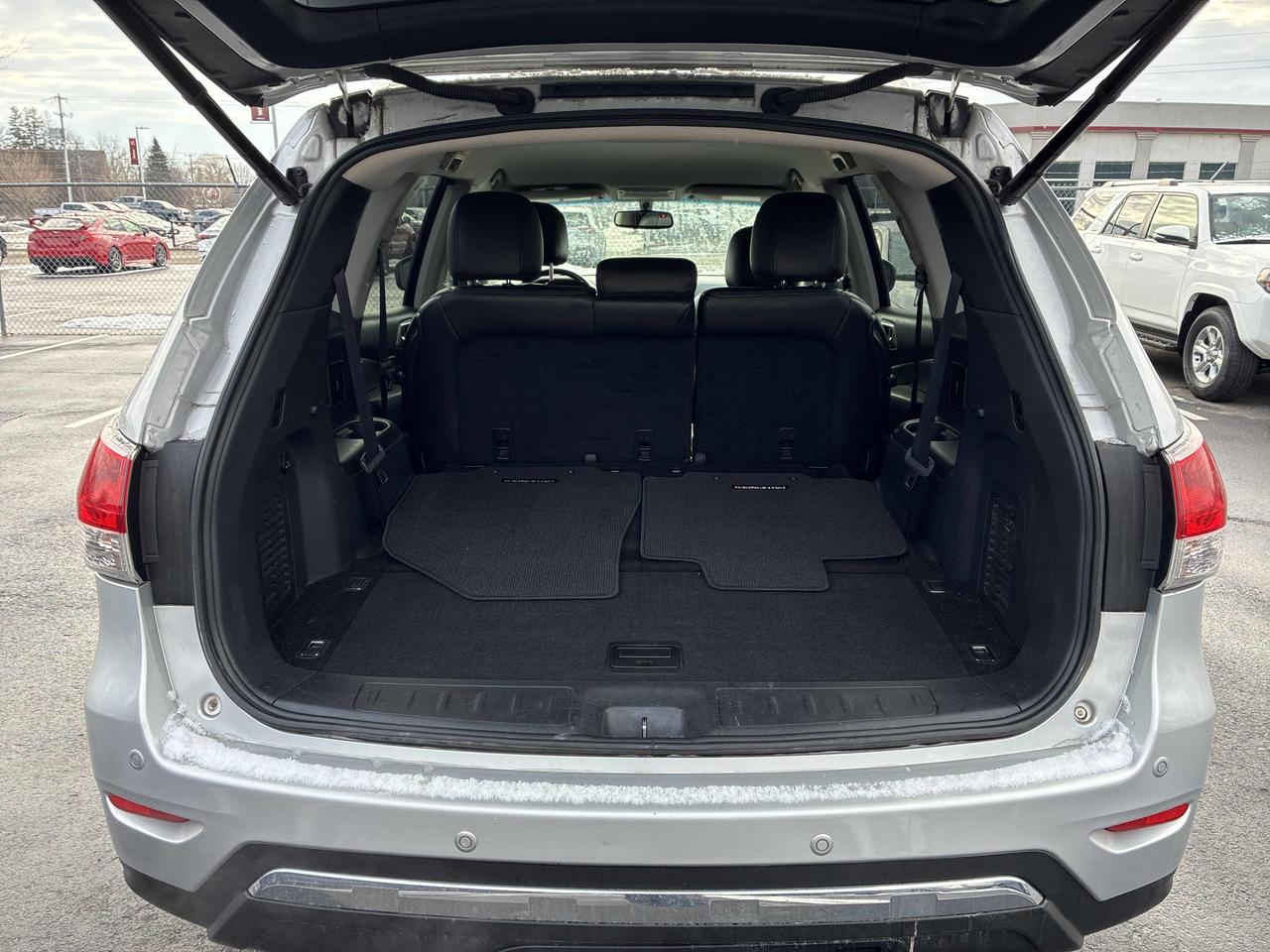 2014 Nissan Pathfinder 4WD 4dr SL Clean CarFax Finance Available Trade OK Photo