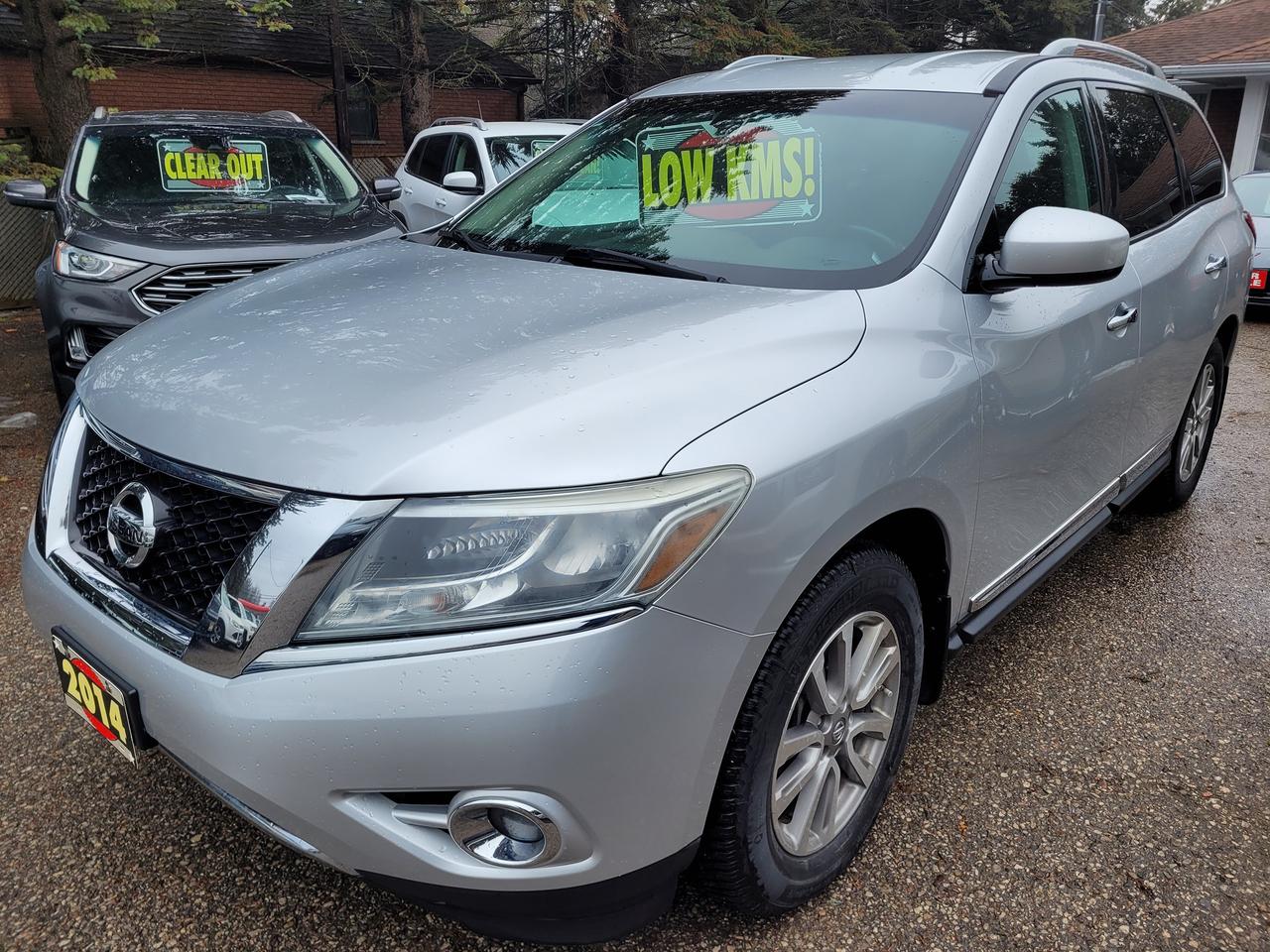 2014 Nissan Pathfinder 4WD 4dr SL Clean CarFax Finance Available Trade OK Photo