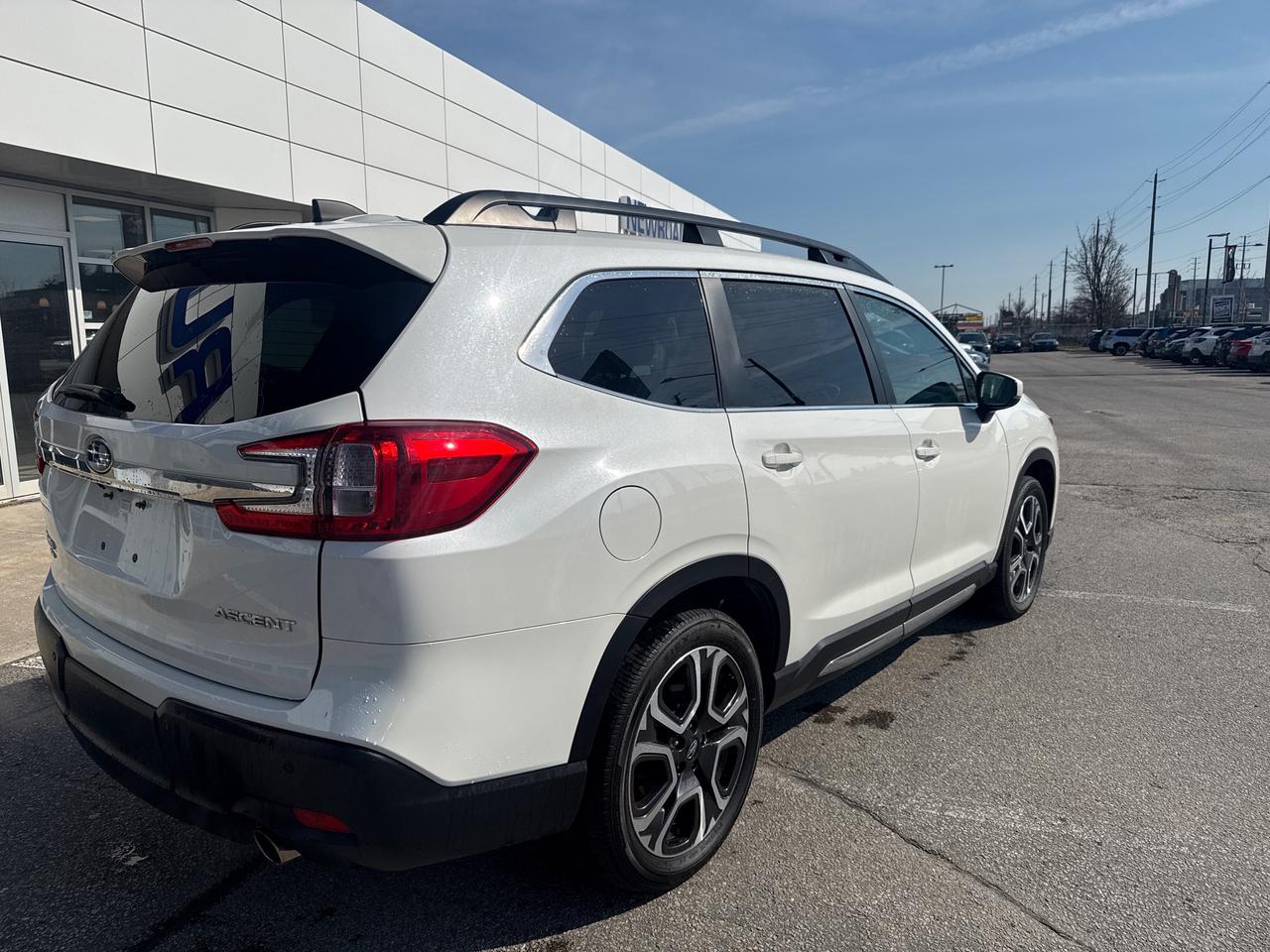 2024 Subaru ASCENT Limited 7-Passenger (CVT) 4dr All-Wheel Drive Photo