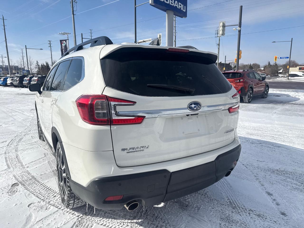 2023 Subaru ASCENT Limited 8-Passenger (CVT) 4dr All-Wheel Drive Photo