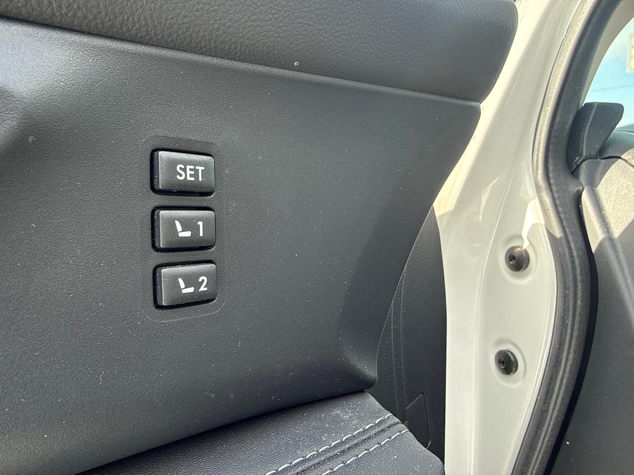 2023 Subaru ASCENT Limited 8-Passenger (CVT) 4dr All-Wheel Drive Photo