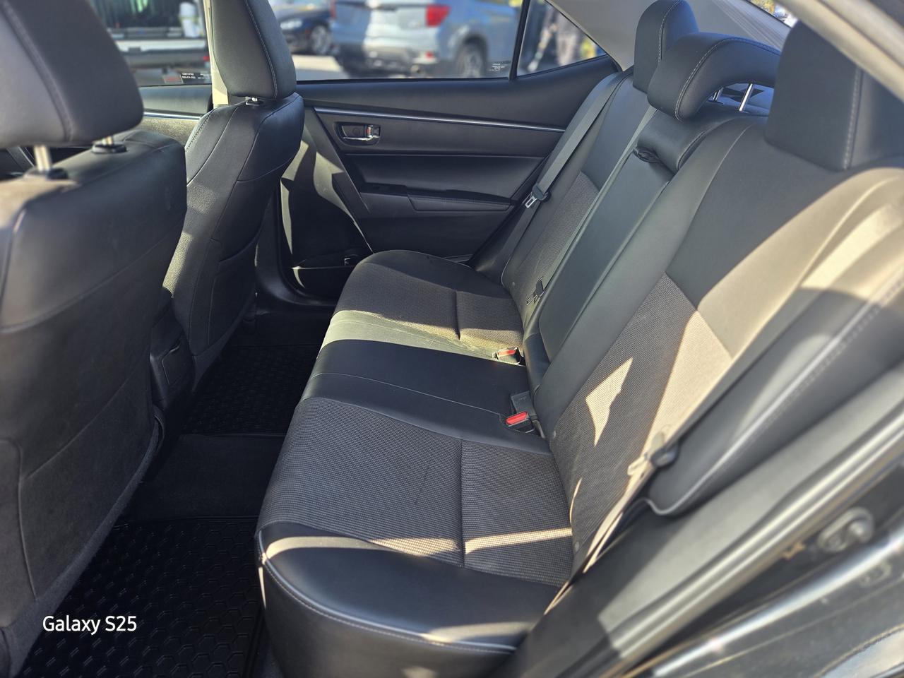 2016 Toyota Corolla S AUTO LEATHER ROOF ALLOYS  LOW km $ 13,988.00 Photo