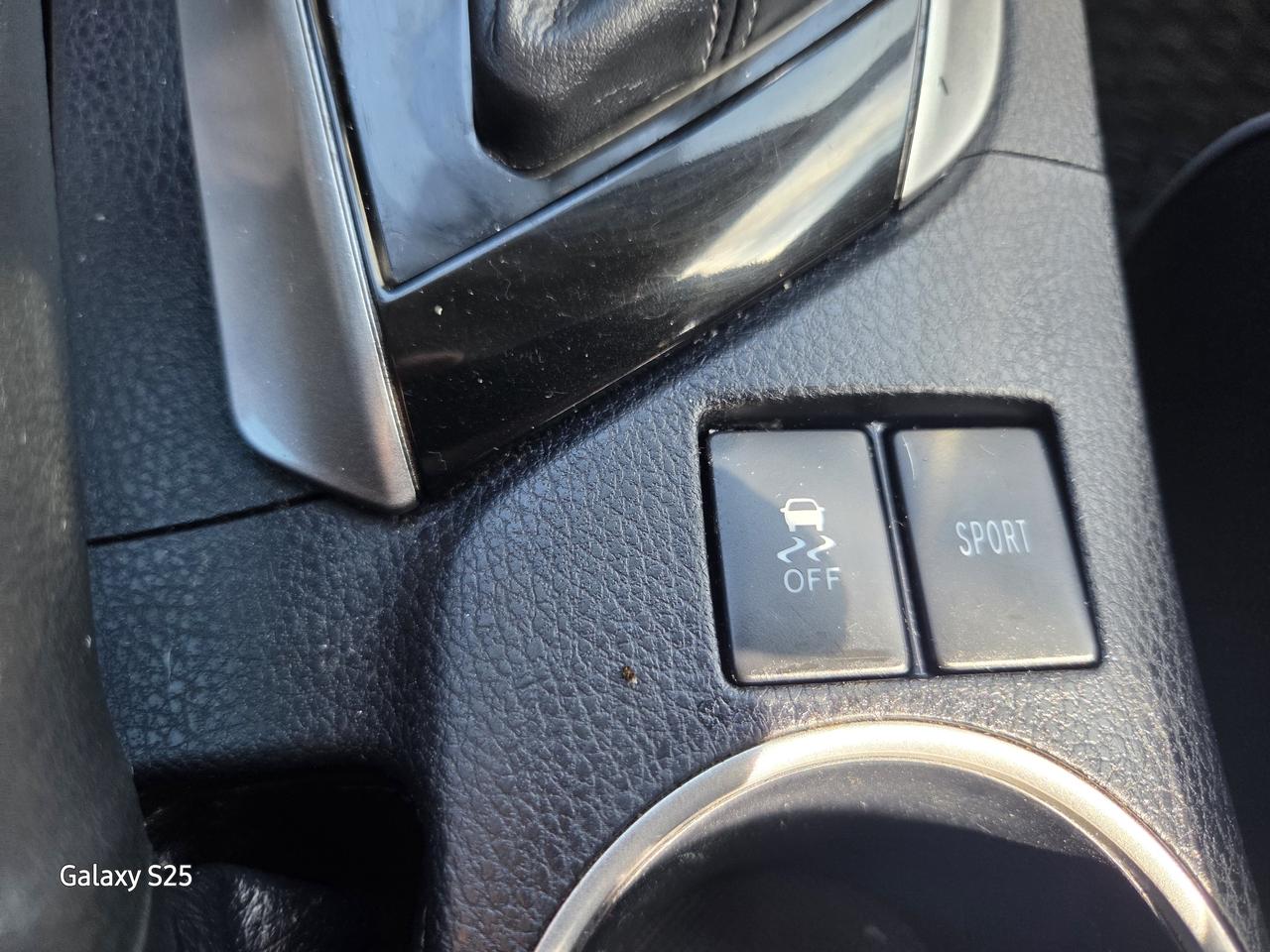 2016 Toyota Corolla S AUTO LEATHER ROOF ALLOYS  LOW km $ 13,988.00 Photo