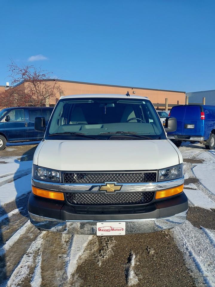 2023 Chevrolet Express 2500 V6 Cargo Van 135" WB Photo