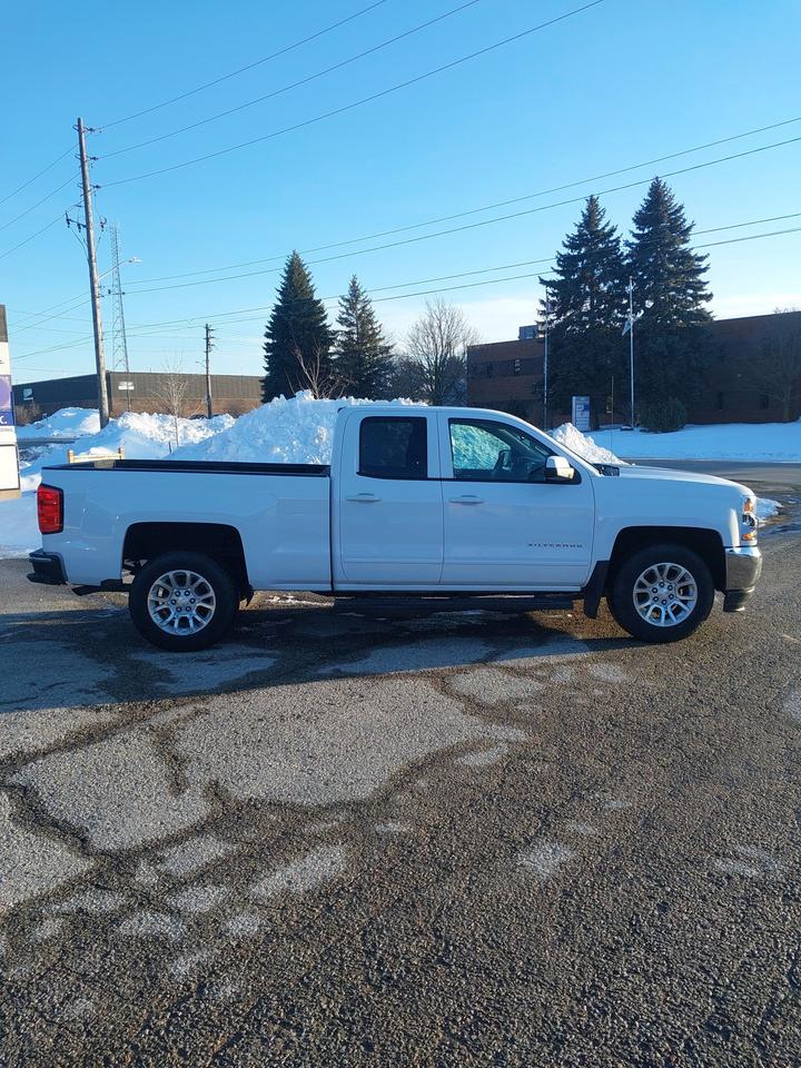 2018 Chevrolet Silverado 1500  Photo4