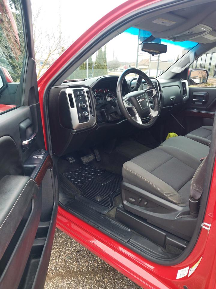 2014 GMC Sierra 1500 SLE Regular Cab Short Box Photo