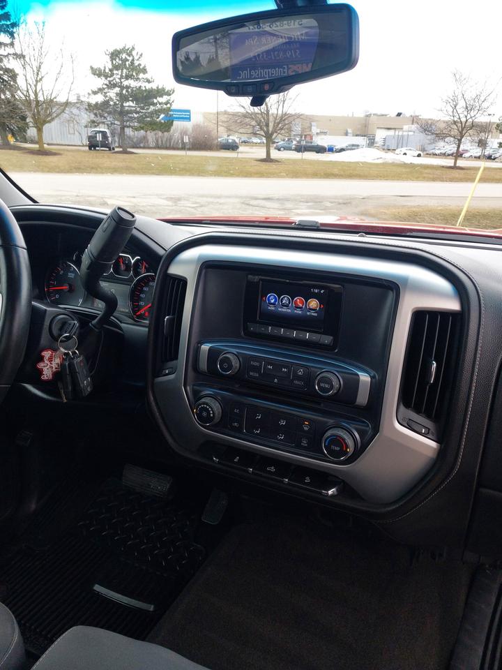 2014 GMC Sierra 1500 SLE Regular Cab Short Box Photo
