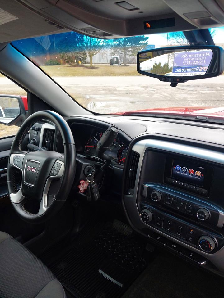 2014 GMC Sierra 1500 SLE Regular Cab Short Box Photo