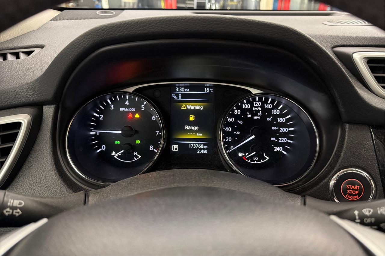 2016 Nissan Rogue SL Photo