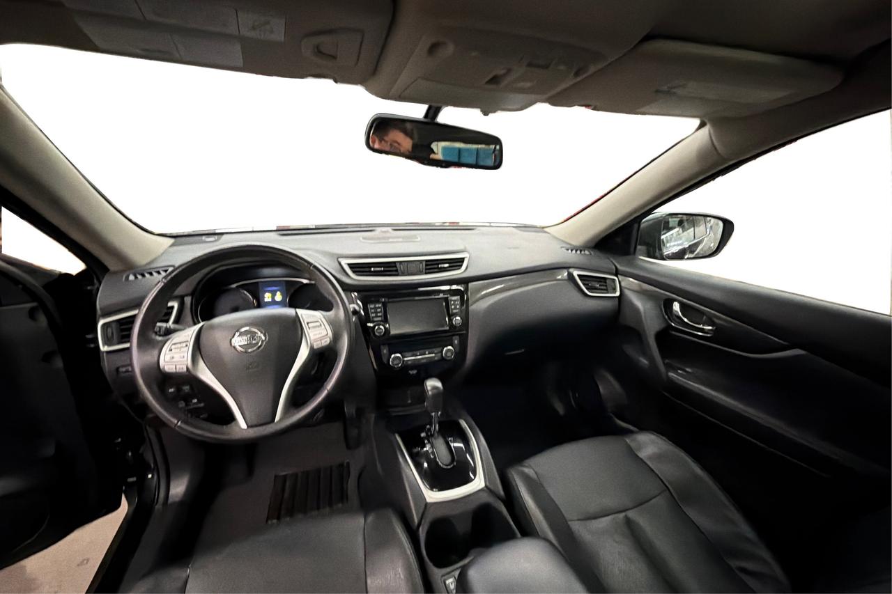 2016 Nissan Rogue SL Photo