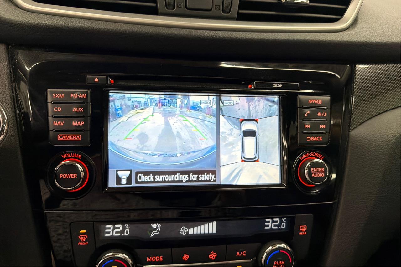 2016 Nissan Rogue SL Photo