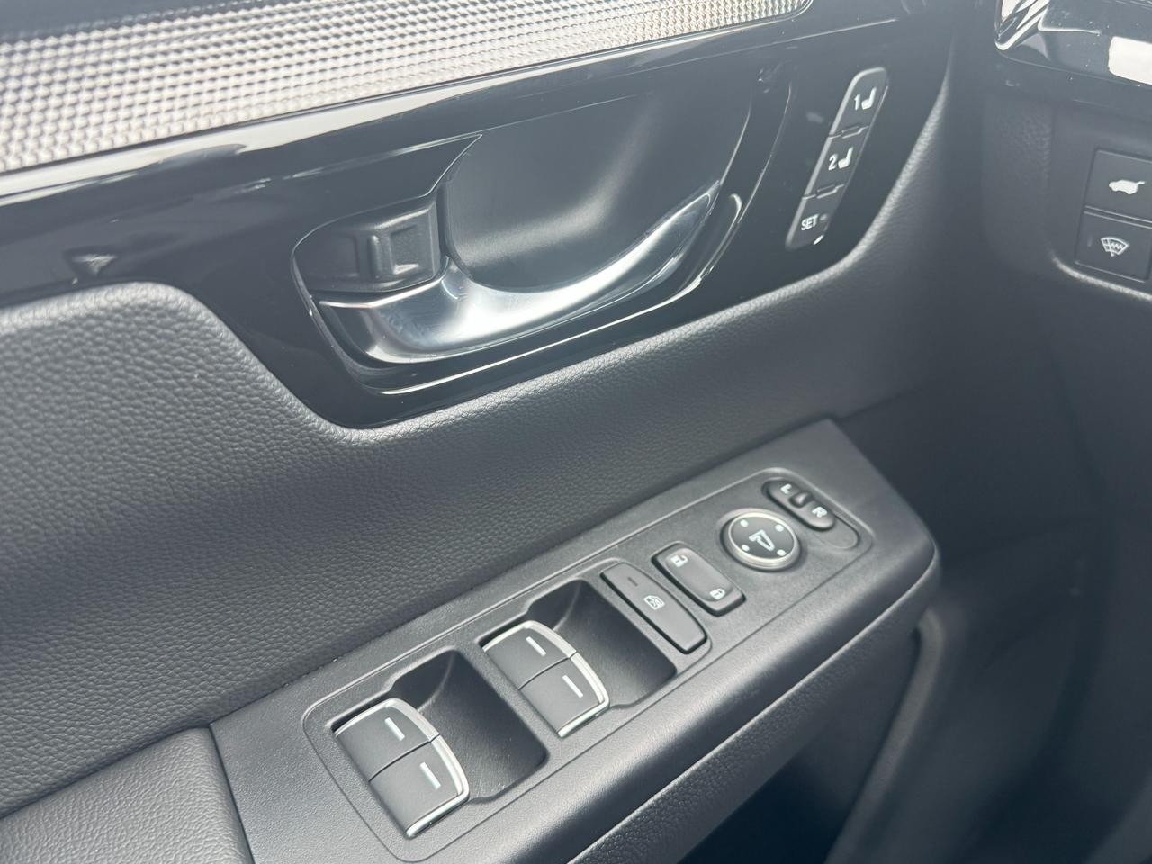 2025 Honda CR-V Hybrid Touring 4dr All-Wheel Drive Photo