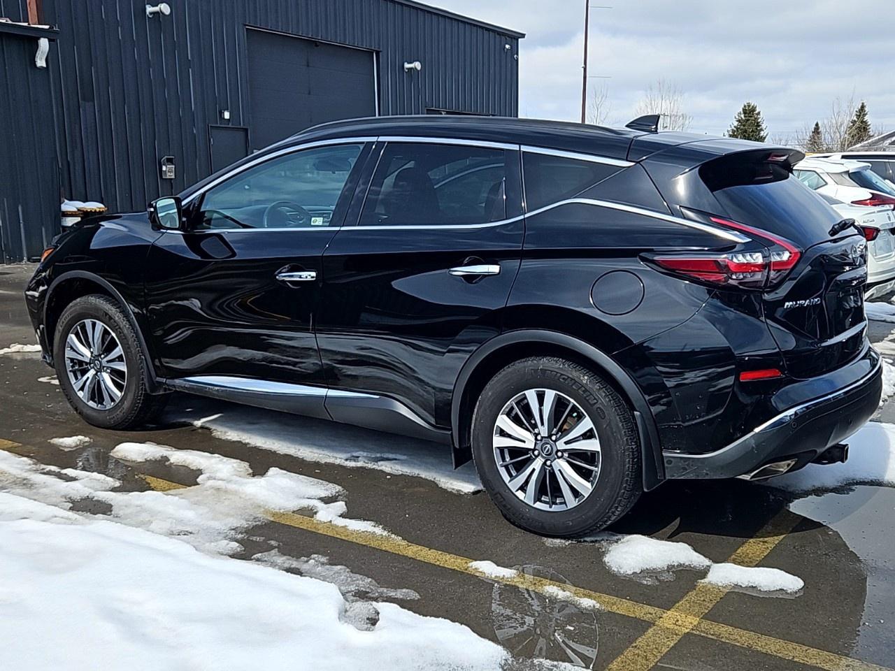 2023 Nissan Murano AWD SV Photo