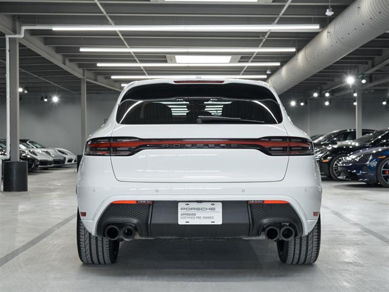 2025 Porsche Macan S AWD Photo