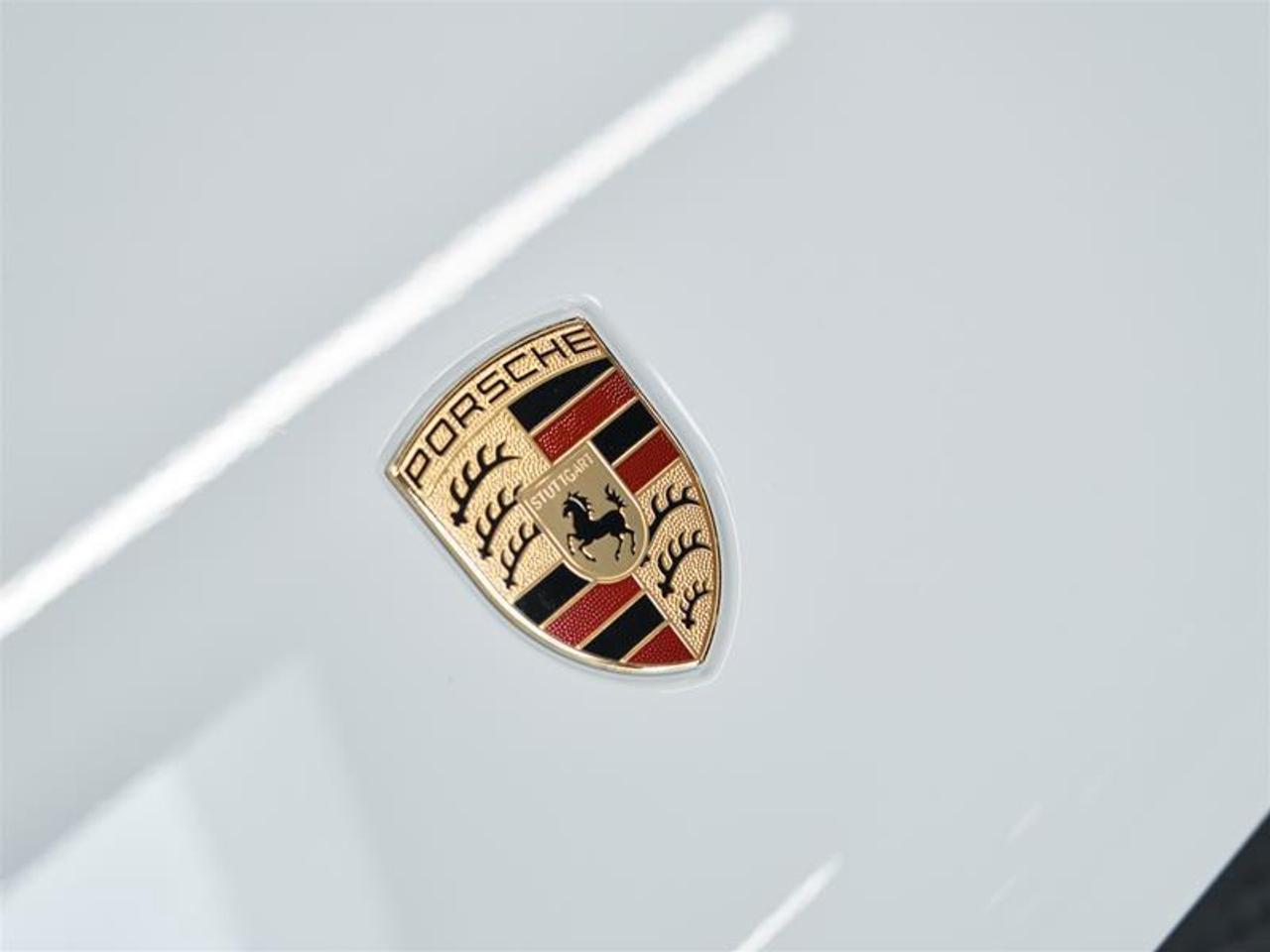 2025 Porsche Macan S AWD Photo