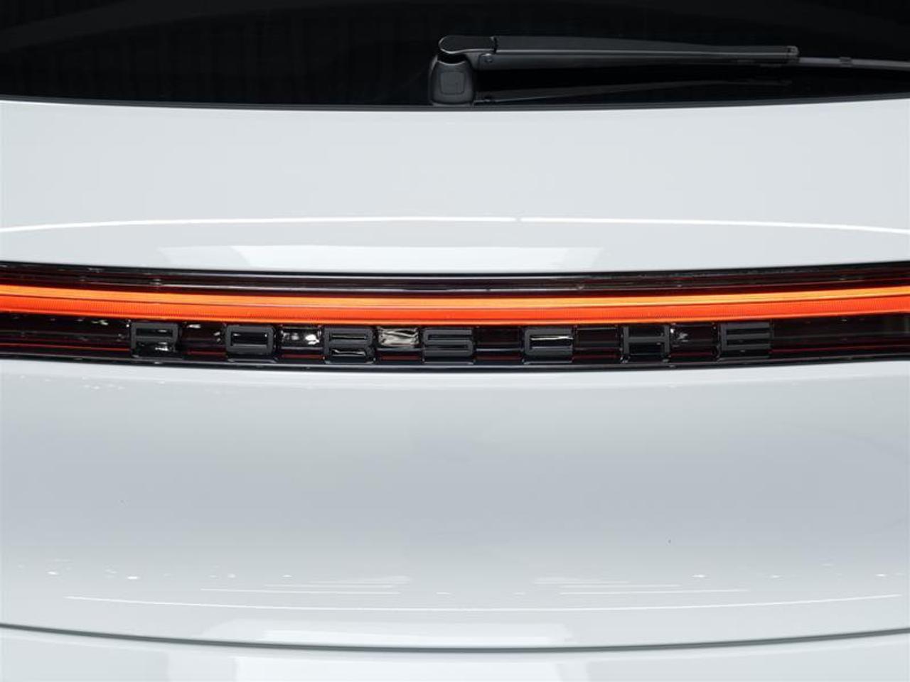 2025 Porsche Macan S AWD Photo