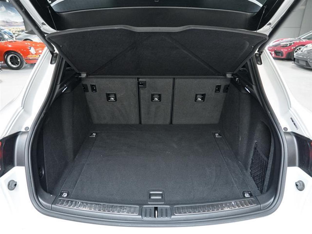 2025 Porsche Macan S AWD Photo