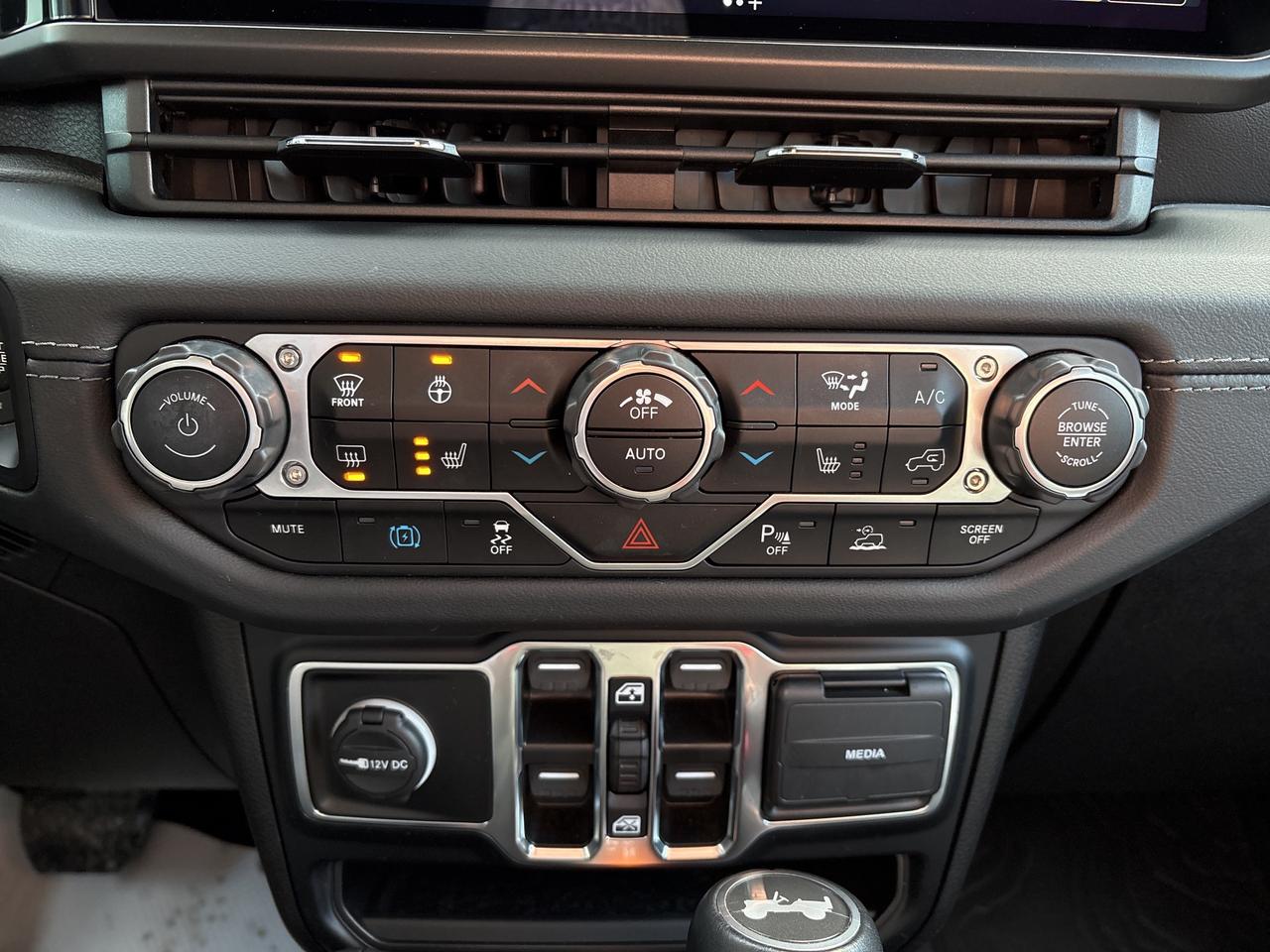 2024 Jeep Wrangler 4xe High Altitude Photo