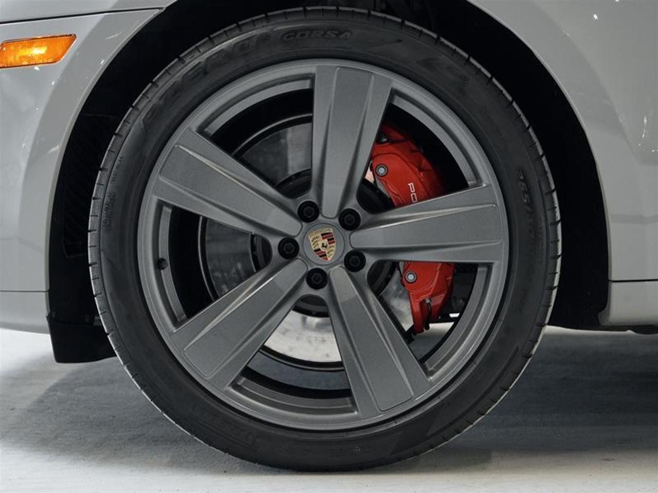 2023 Porsche Macan GTS Photo